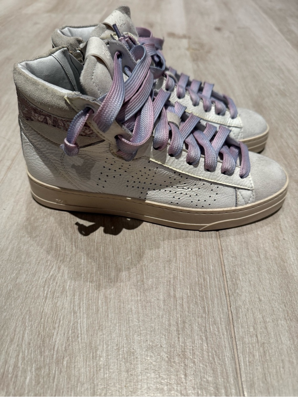 P448 Women's Taylor Lond High-Top Sneakers in Light Gray Lavender Laces Size - Picture 3 of 7